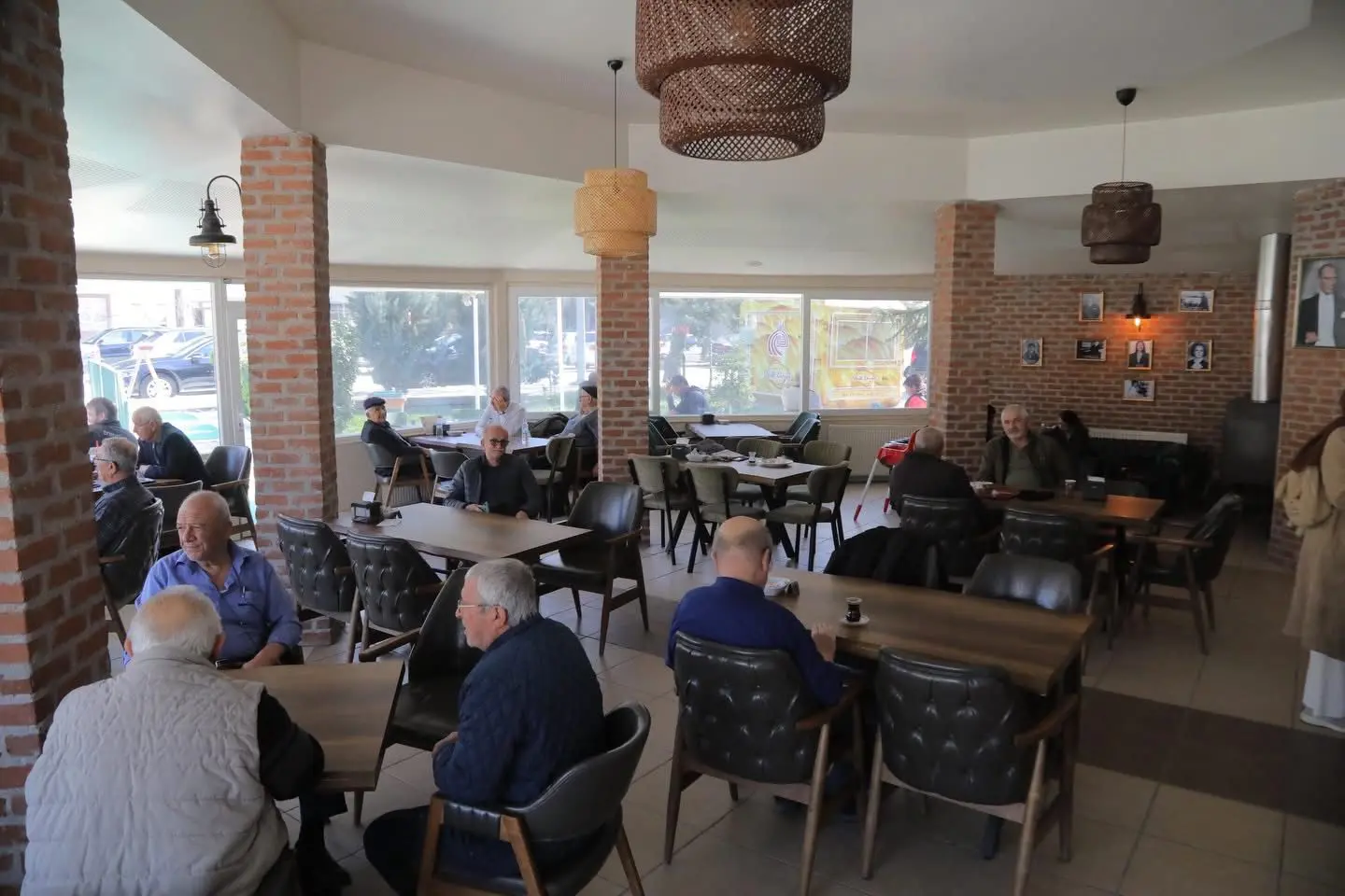 HALK KAFE’YE YOĞUN İLGİ galeri görseli